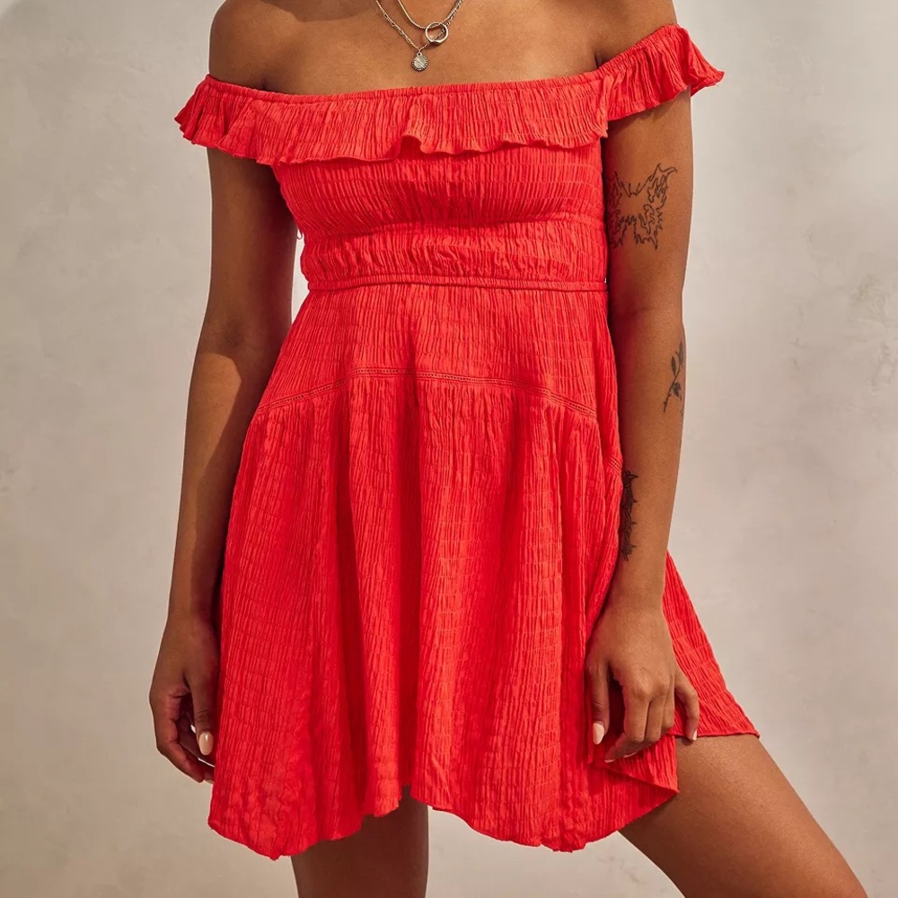 NWT UO Aubrey Off-Shoulder Mini Dress